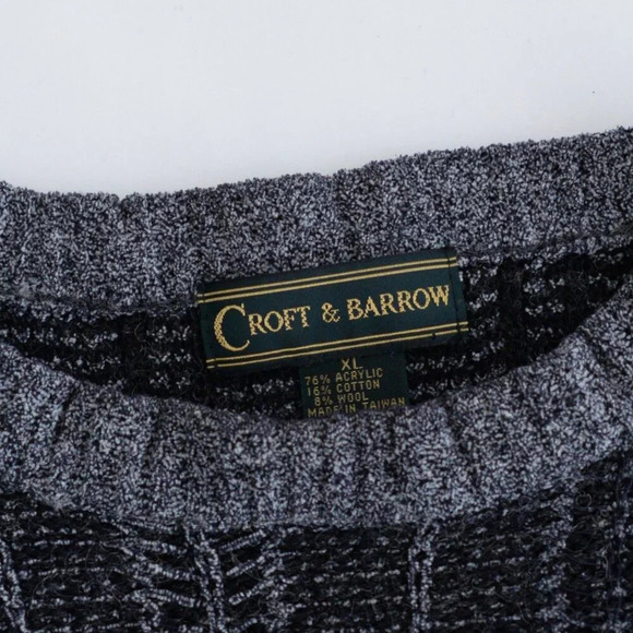 Vintage Croft  & Barrow Gray and Black 3D Pattern Crew Neck Sweater XL (8% Wool) - Picture 9 of 9